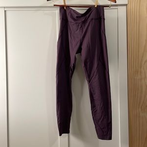 Plum purple athletic yoga leggings